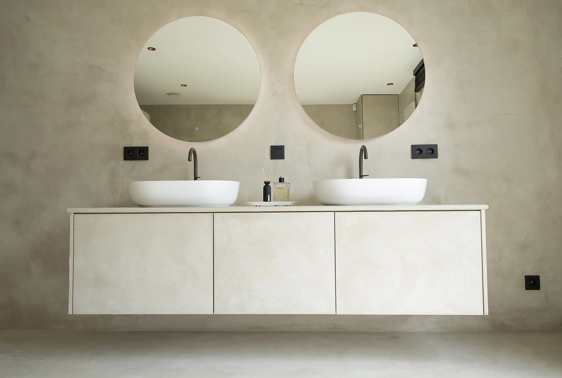 Microcement wet area, Rockhampton